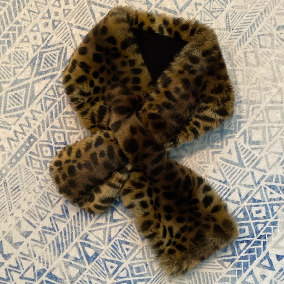 Faux Fur Wrap Scarf - Picture 6 of 6